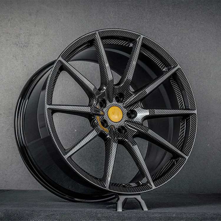 เวอร์ชันแทร็กล้อฟอร์จจุ่มน้ำคาร์บอนไฟเบอร์